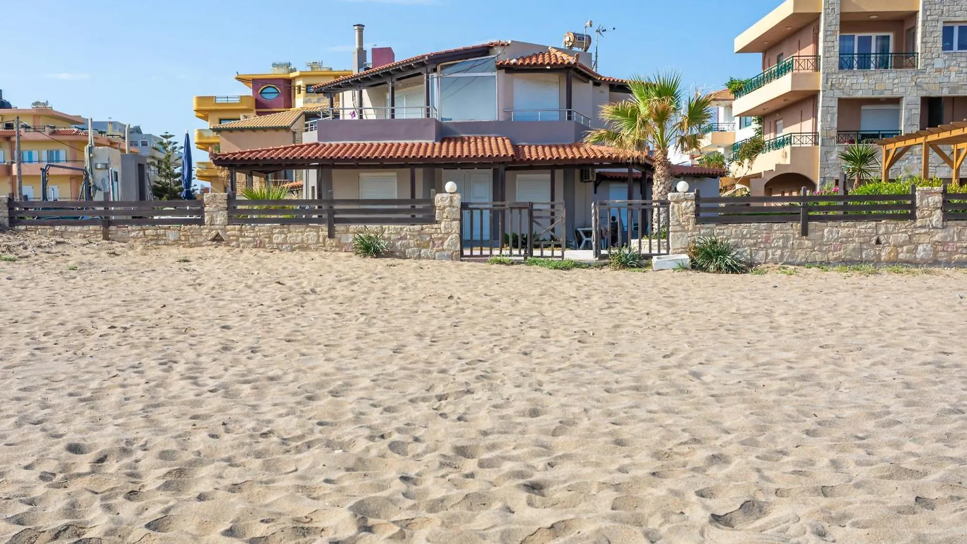 Apartment Seaside Escape - Steps To The Sand - Dionysiasea Apts 3 Gazi